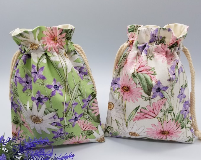 Daisy Wildflower Drawstring Bag