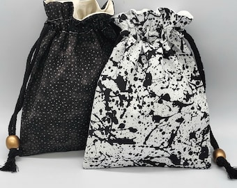 Black & White Drawstring Fabric Gift Bag