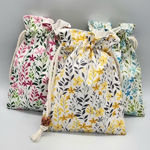 Spring Flowers Cotton Drawstring Bag: Reusable Travel Pouch for toy, cosmetics, travel, shoes