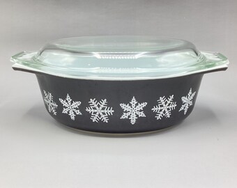 Vintage Pyrex Black Snowflake Casserole * Charcoal