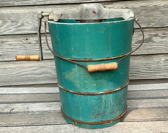 Vintage White Mountain Hand Crank Ice Cream Freezer