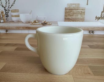 Vintage WWII Corning Pyrex Milk Glass Coffee Mug