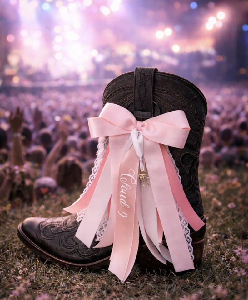 Pink Megan Country Concert Boot Bow with Jingle Bell and Charm | Cloud 9 Ribbon Boot | Luxury Western Boot Accessory for Weddings Festivals imagem 2