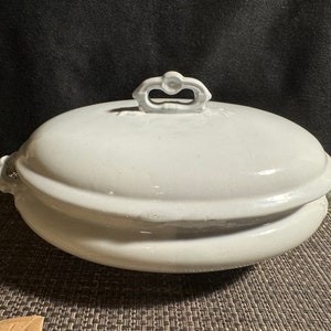Antique ironstone oval tureen/covered dish by the Staffordshire potter W & E Corn.Made in England.No used signs.