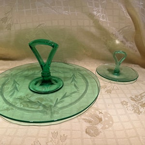 VTG Emerald Green Uranium/Depression Glass replacement: Juicer, Handled Cups, Tea jars, Dessert Serving Plates, Refrigerator Container.