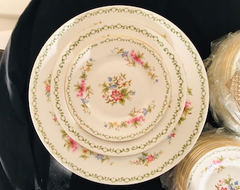 16 Sets PARAGON Tay-San 3 Piece Place Setting, 4 oval serving platters 13&quot; and 2 oval vegetable bowl 10&quot;