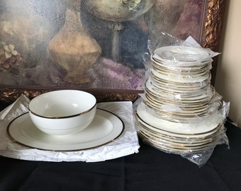 Elegant Mikasa Academy CAH05 Chaos Japan Bone China Dinnerware - Main Image