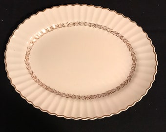 Bandeja para servir J & G Meakin Classic White Garland Gold Laurel de 12"