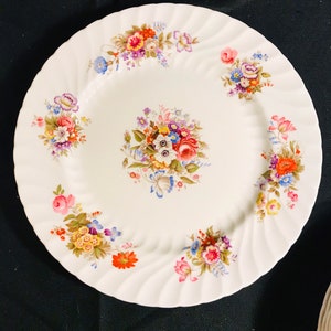 Brand new AYNSLEY Summertime bone China Dinner Plates, England. 12 available, Perfect for Holiday gift, house warm gift, sale individually.