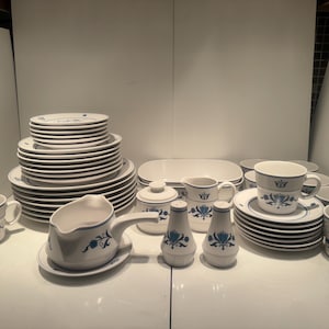 Gorgeous NORITAKE Blue Haven 5 Place Setting Dinner Set 6 People plus 7 Serving Pieces , Total 37 Pieces. Mint condition. House Warm Gift.