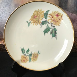Set of 6 KPM Royal Ivory chrysanthemum and gold rim luncheon plates, Gift for Christmas