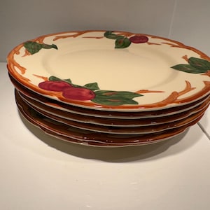 Franciscan Apple (American Backstamp) 1940-1984 Earthenware Hand Painted Dinner plates, new condition, Total 6 available. 3 options.