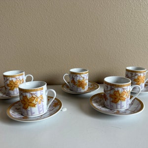 Set of 5 Beautiful Vintage Demitasse Cups and Saucers with Gold Flower Pattern, Gift for Her, Mother day Gift