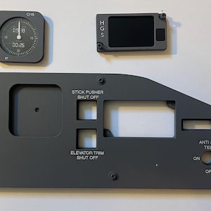 Q400 Right Side Glareshield with Dummy HGS Annunciator