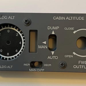 Q400 Cabin Altitude Control Panel