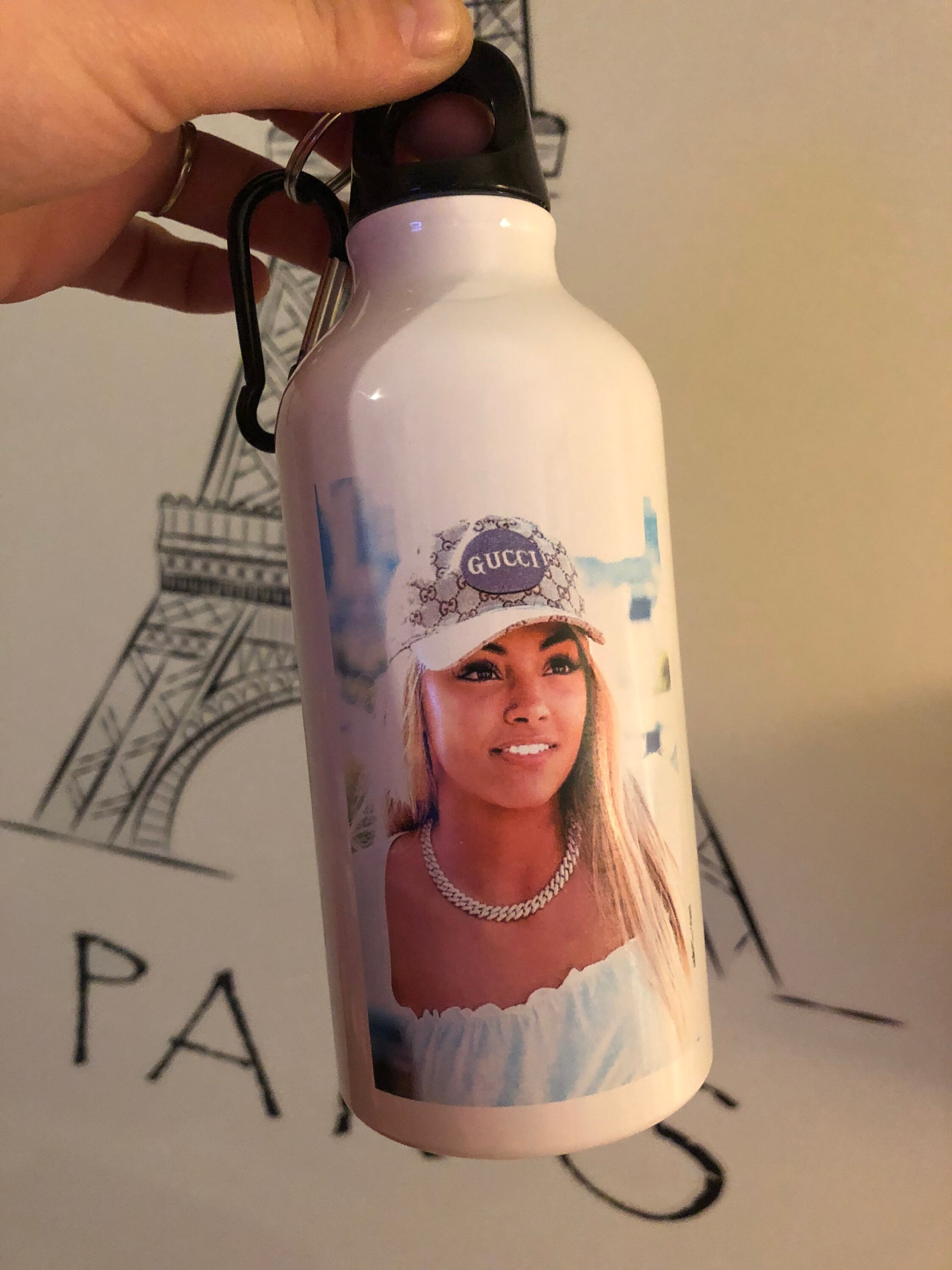 Gourde Bouteille Chanteuse Wejdene , Gourde Personnalisable Isotherne Prenom Personnalisé Chanteuse