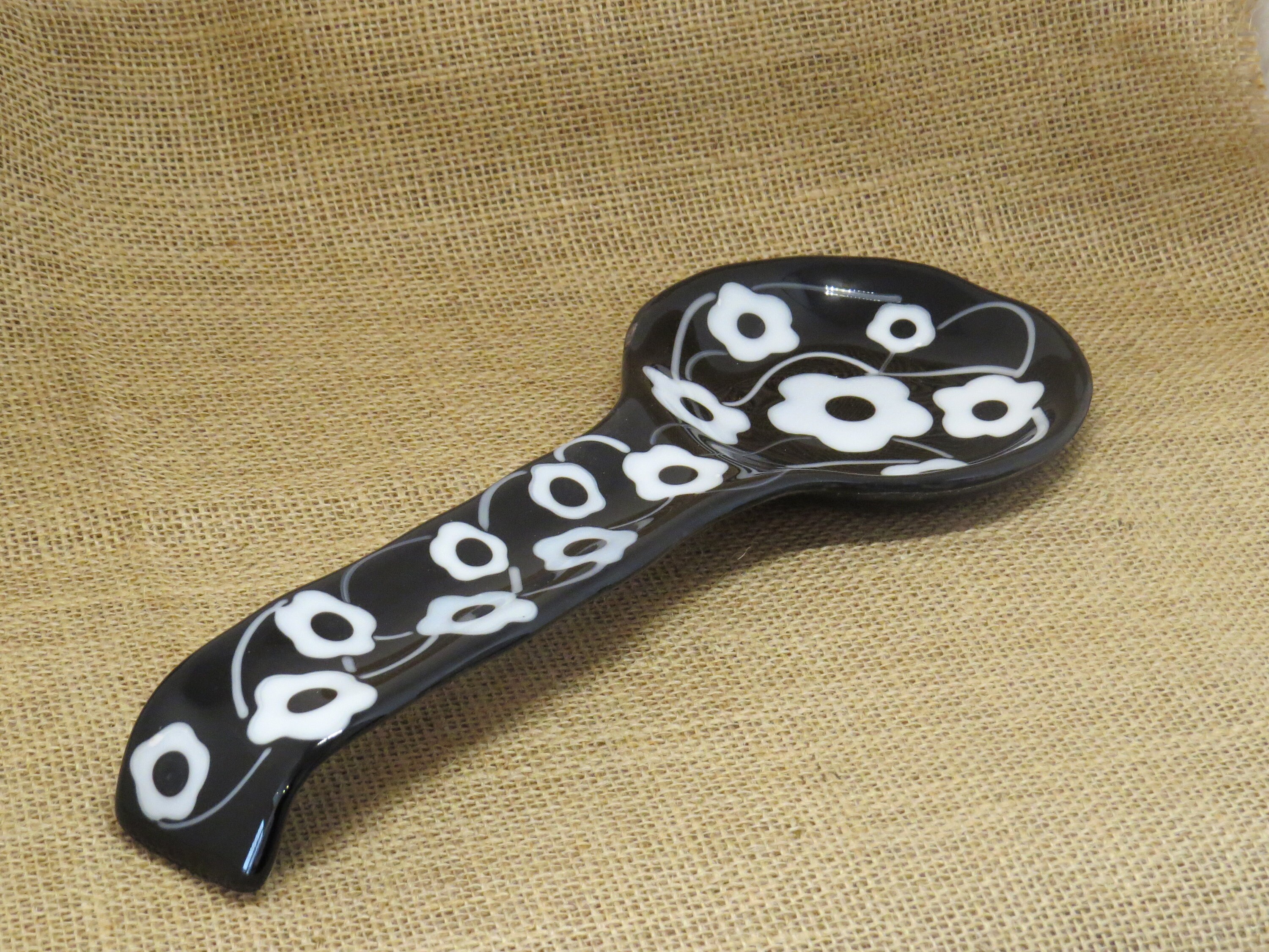 Descansa la cuchara floral clásica en blanco y negro | Etsy