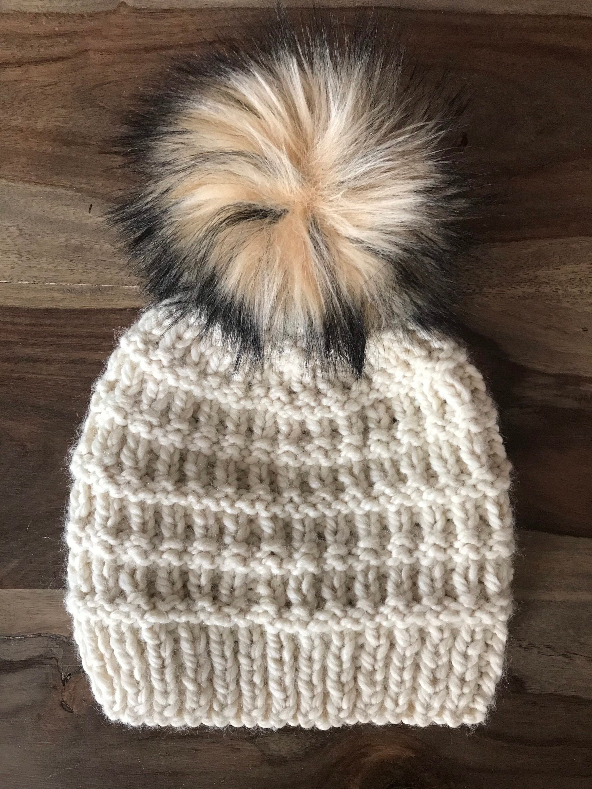 LUXURY knit hat, XL pompom, cream color 