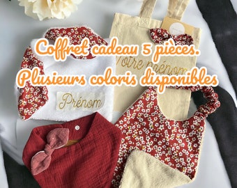 Coffret cadeau naissance 5 pièces personnalisable