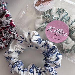 Kleines Blumen-Scrunchie (8 cm) • Haargummi für feines Haar Damen & Kinder Bild 12
