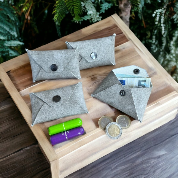 Fin de série / Pochette mini riquiqui similicuir souple  origami sans couture dimension +/- 8,5 x 5,5 cm