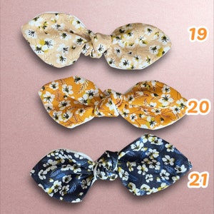 Floral Bow Barrette: Elegance on Metal Alligator Clip image 8