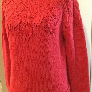 Red woman’s sweater pullover jumper size small. Wool, free shipping