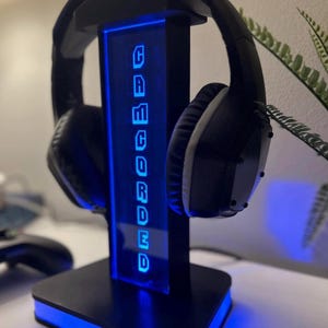 Personalized Headphone Stand,Gamer Gift, 3D Night Light, Video Game Lover, Custom Gamertag Light Sign, Personalized Streamer Headset Holder