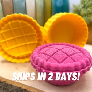 Pie Bath Bomb Molds - Bath Mold - Fast shipping - Bubble Bath - Bomb Molds - 3D printed mold - video game Bath Molds