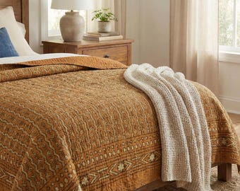 Plaid Kantha stampato a mano con tecnica block print, copriletto boho in cotone, copriletto reversibile per divano matrimoniale