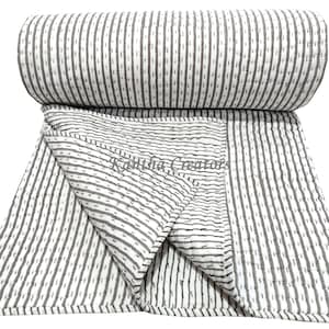 Trapunta Kantha con stampa a righe grigie, trapunta stampata a mano, trapunta reversibile, trapunta Kantha AC trapuntata in 100% cotone, trapunta di lusso per letto/divano.