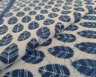 Tessuto di cotone stampato a blocchi blu indaco tagliato su misura per abiti/tende/tessuto artigianale da donna