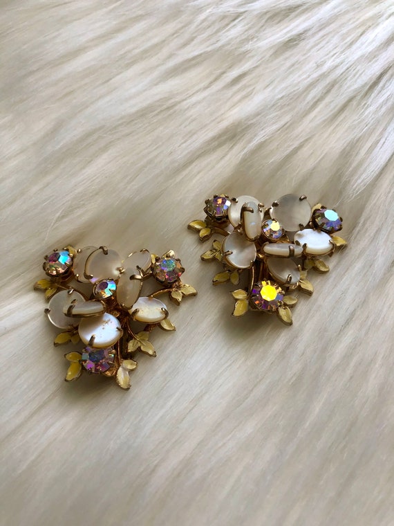 1950s vintage clip on earrings beautiful rhineston