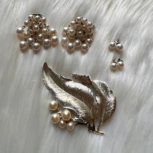 Vintage silver and pearl brooch with pearl earring sets
