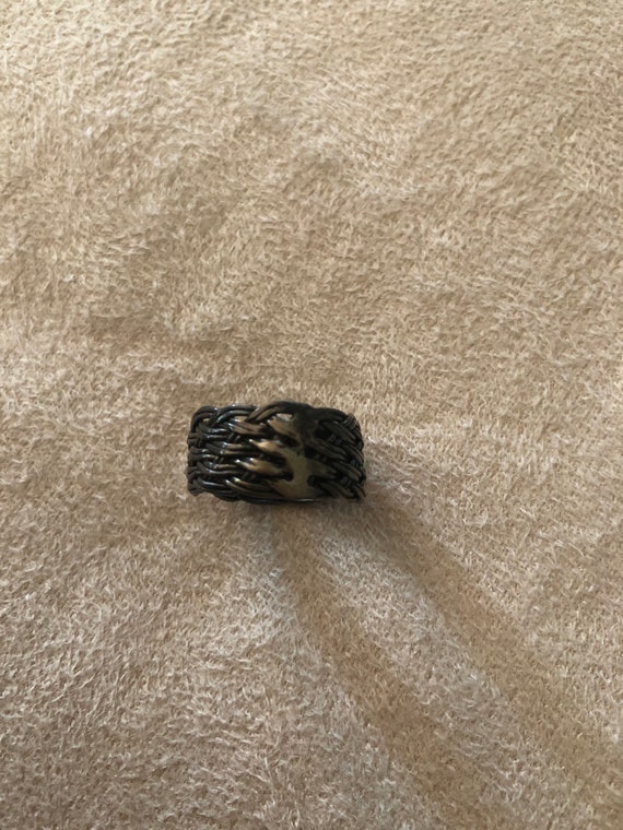 Silver ring with braided pattern - image 3