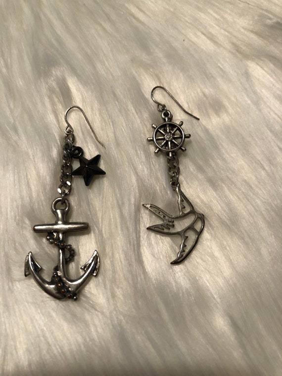 Cute vintage nautical earrings - image 2