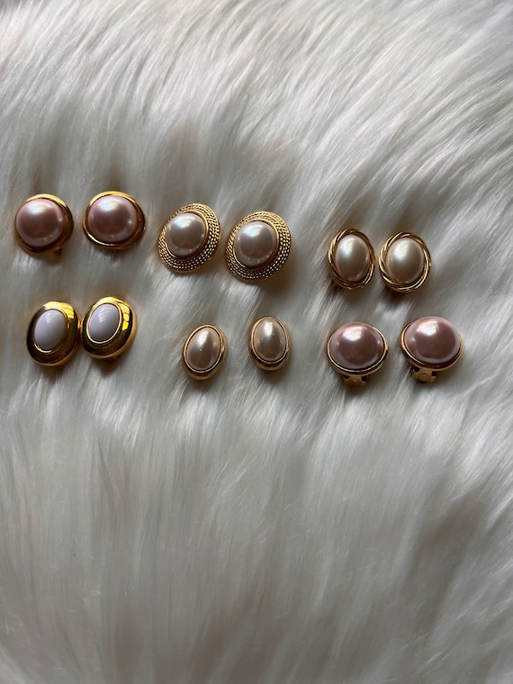 Six pair of vintage faux pearl clip on earrings