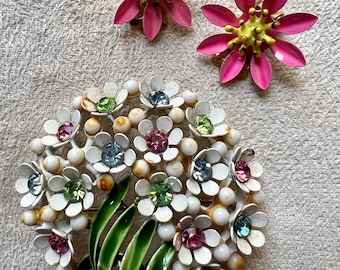 Vintage flower brooch and earring set