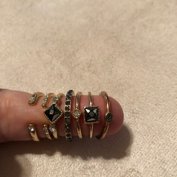 Seven vintage stackable rings/ mid finger rings rhinestones/gold