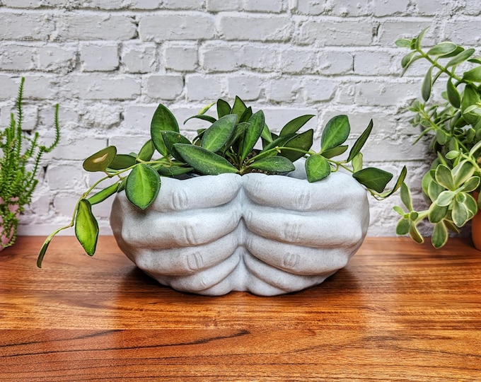 Heart shaped hands Planter  | Love planter | Hand Planter | Unique Planter  | Hands Plant pot