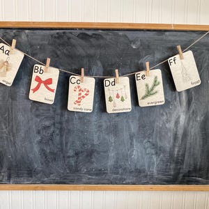 Tarjetas con el alfabeto navideño: un juego de aprendizaje navideño de inspiración escandinava