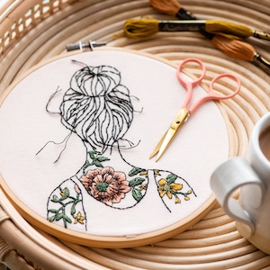 Kit de bordado moderno de hombros tatuados