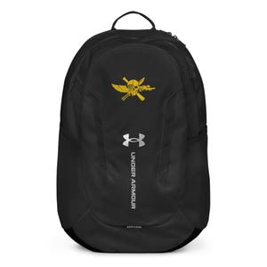 Mochila Under Armour con el emblema bordado de RECON Jack Special Missions