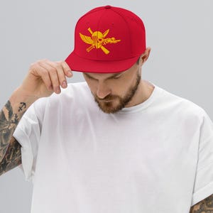Gorra snapback bordada con el emblema de las misiones especiales de RECON Jack