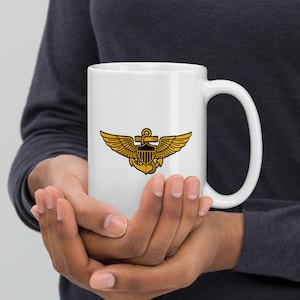 Ali da aviatore navale – Distintivo da pilota della Marina degli Stati Uniti / Emblema di volo militare Tazza bianca lucida