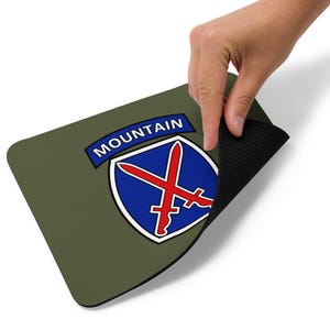 Emblemat skrzyżowanych mieczy 10. Dywizji Górskiej | Tarcza Górskiego Wojownika | Podkładka pod mysz Alpine Combat