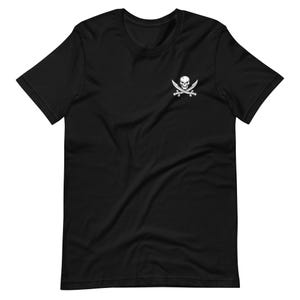 Jolly Roger Pirate Emblem – Skull and Crossed Swords Design – Historic Pirate Flag Inspired Unisex t-shirt image 7