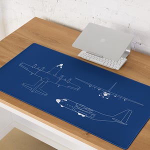 Tapis de bureau rallongé C-130 Hercules Blueprint — Tapis de souris de jeu et affiches d'ingénierie aéronautique 36 × 18