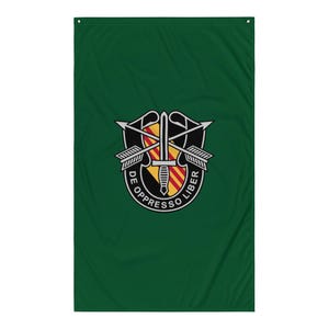 アメリカ陸軍第5特殊部隊の紋章 – De Oppresso Liber グリーンベレーのフラッシュエンブレム旗