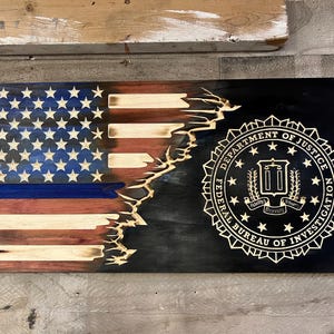 Drapeau De Table FBI USA 21x14cm - Petit Drapeau Bureau, Polyester, Hampe Plastique, AZ Flag